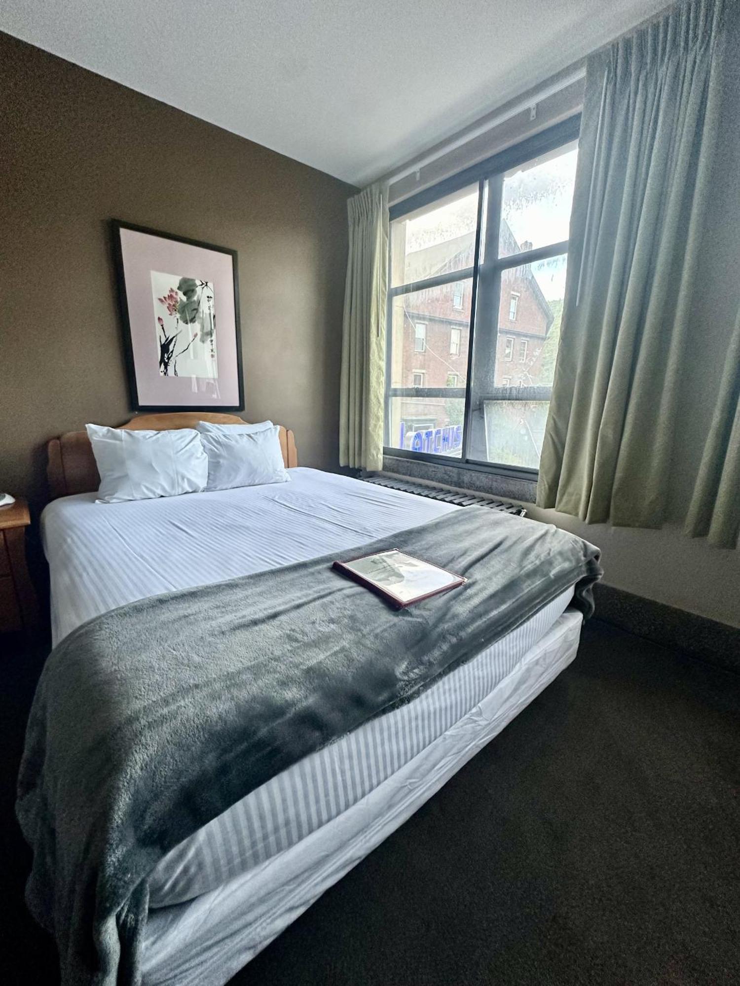 Latchis Hotel ブラトルバラ エクステリア 写真